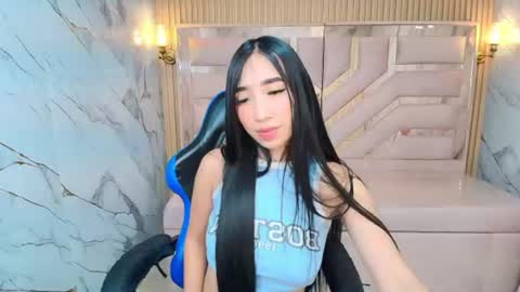 Snapshot of chloe__r chatting on 07-13-26, 01:58 chole online show from 07-13-26, 01:58
