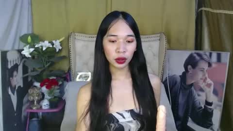 Snapshot of chloe_bilat chatting on 12-03-25, 11:58 chloe_bilat online show from 12-03-25, 11:58