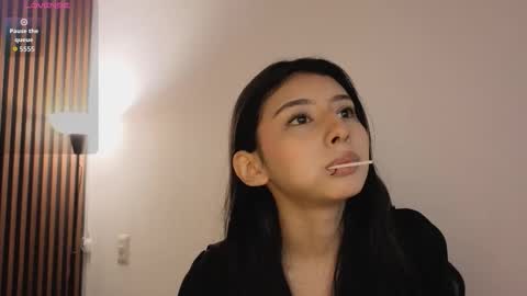 chloe_bluee_ online show from 03-23-26, 01:26