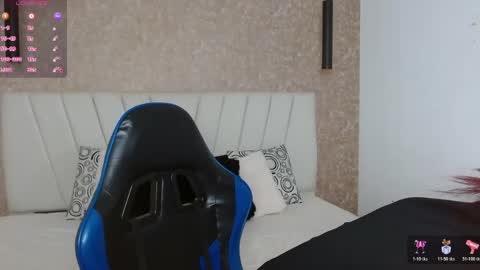 Abby 19 years online show from 04-28-26, 06:13