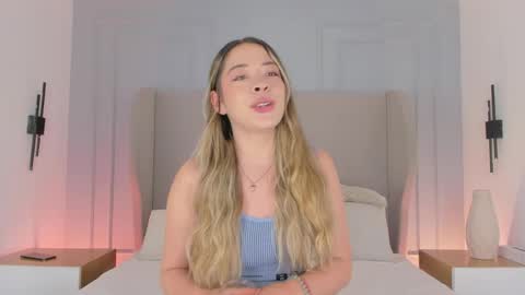 Snapshot of chloe_dee_ chatting on 06-02-26, 11:56 Chloe online show from 06-02-26, 11:56