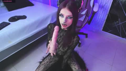 Snapshot of chloe_jacksonn chatting on 10-10-25, 10:53 chloe_jacksonn online show from 10-10-25, 10:53