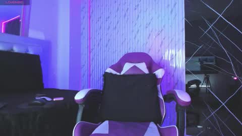 Snapshot of chloe_jacksonn chatting on 10-22-25, 11:59 chloe_jacksonn online show from 10-22-25, 11:59