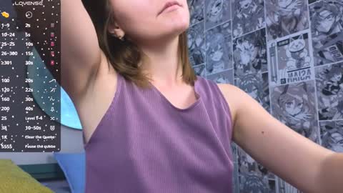 Snapshot of chloe_jeense chatting on 12-24-24, 05:38 Chloe online show from 12-24-24, 05:38