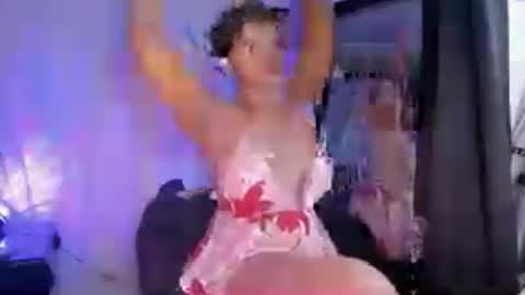 chloe_kisses2 online show from 06-18-26, 12:09