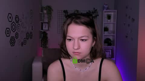 Snapshot of chloe_ley chatting on 06-03-26, 09:34 chloe_ley online show from 06-03-26, 09:34