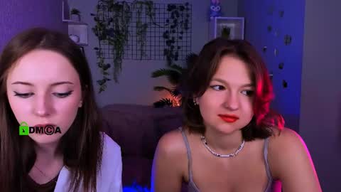 Snapshot of chloe_ley chatting on 06-15-26, 07:05 chloe_ley online show from 06-15-26, 07:05