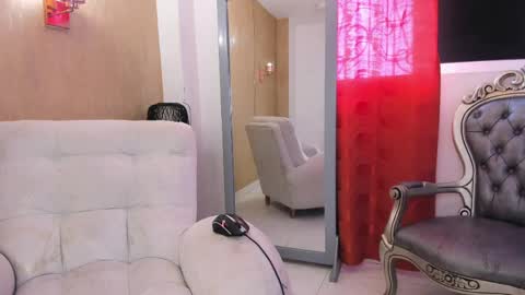 chloe_luxury online show from 05-21-26, 02:46