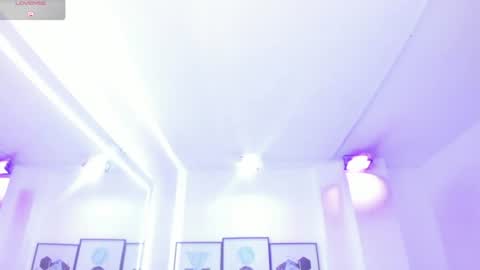 Chloe  online show from 07-04-26, 12:00
