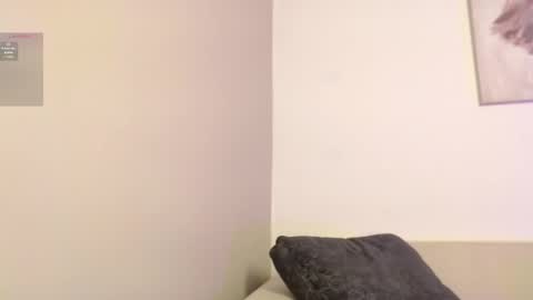 chloe_peach_ online show from 04-09-26, 11:59