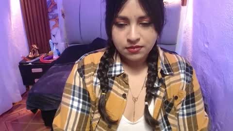 chloe_smith5 online show from 11-20-25, 02:39