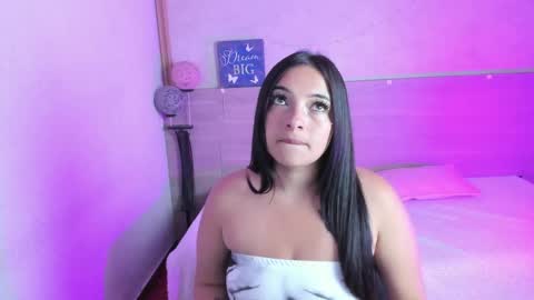 Snapshot of chloe_stark_ chatting on 05-01-26, 12:21 chloe_stark_ online show from 05-01-26, 12:21