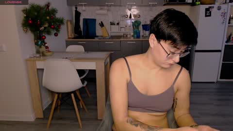 Eva and Sandra online show from 01-05-25, 10:21