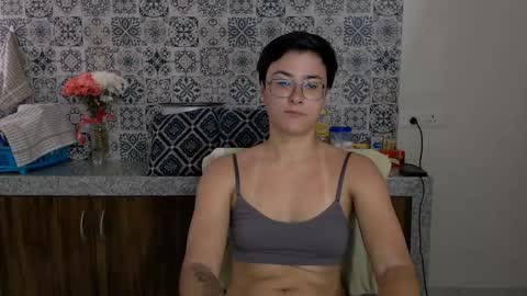 Eva and Sandra online show from 02-17-25, 05:14