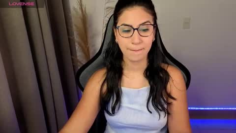 Chloe online show from 04-27-26, 10:57