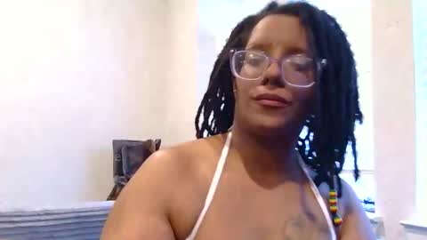 Chloe online show from 05-23-26, 12:16