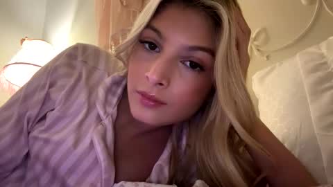 chloeesage online show from 01-14-26, 06:08