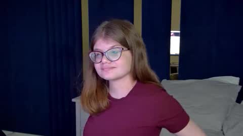 ChloeHalses online show from 01-12-26, 06:51