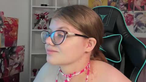 ChloeHalses online show from 01-14-26, 05:13