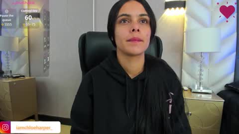  Chloe Harper  online show from 12-17-25, 11:38