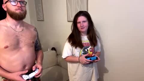 Snapshot of chloejaxxx chatting on 09-22-25, 12:12 chloejaxxx online show from 09-22-25, 12:12