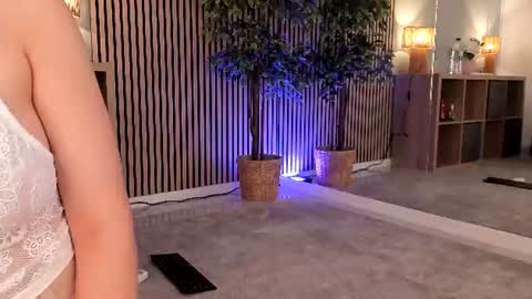 Chloe online show from 06-22-26, 03:20