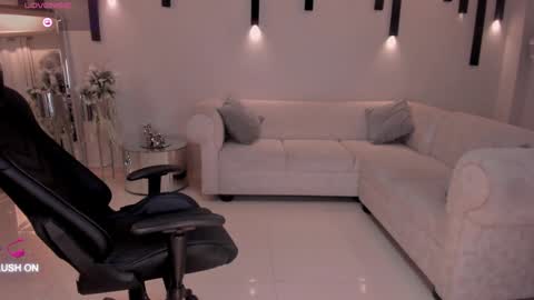 Snapshot of chloemanson chatting on 02-09-25, 02:38 Chloe OF chloemanson online show from 02-09-25, 02:38