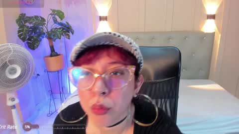 Snapshot of chloerossee chatting on 02-01-25, 01:23 Chloe rosse online show from 02-01-25, 01:23