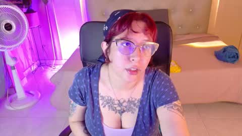 Chloe rosse online show from 12-16-25, 01:21