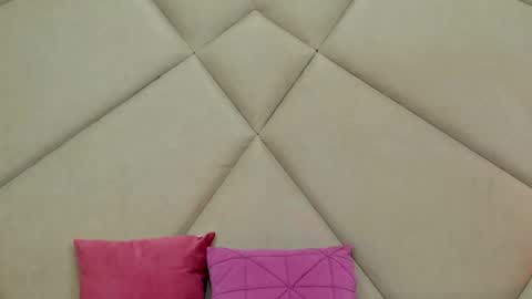 Chloe Vee online show from 02-15-26, 05:59