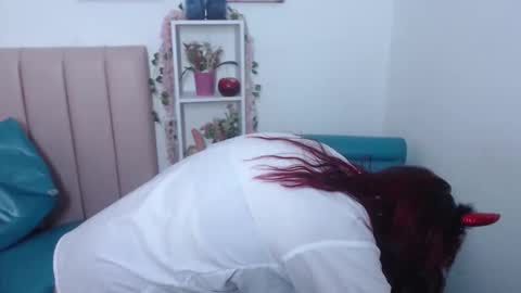 chloewild707rs online show from 09-17-25, 07:37