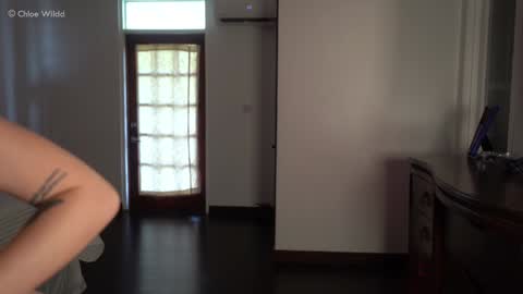 Snapshot of chloewildd chatting on 03-15-26, 08:26 Chloe online show from 03-15-26, 08:26