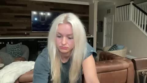 Snapshot of chloexbabe chatting on 03-08-26, 05:22 Chloe Babe online show from 03-08-26, 05:22