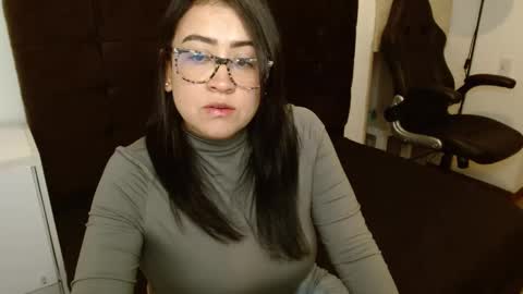 chlomills online show from 01-15-25, 11:30