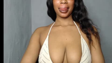 Snapshot of choco_chocoxx chatting on 04-02-26, 07:22 ESTHER online show from 04-02-26, 07:22