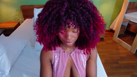 Snapshot of choco_goddess_ chatting on 10-06-25, 01:30 Camila Love online show from 10-06-25, 01:30
