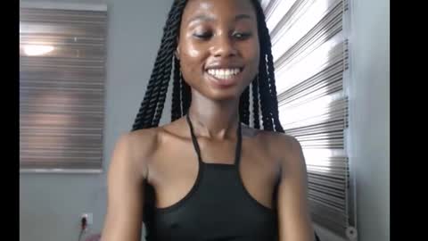 Snapshot of choco_petitqueen chatting on 11-12-25, 07:42 choco_petitqueen online show from 11-12-25, 07:42