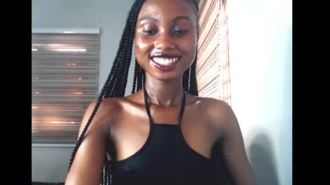 Snapshot of choco_petitqueen chatting on 02-26-26, 08:13 choco_petitqueen online show from 02-26-26, 08:13