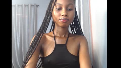 Snapshot of choco_petitqueen chatting on 03-11-26, 07:03 choco_petitqueen online show from 03-11-26, 07:03