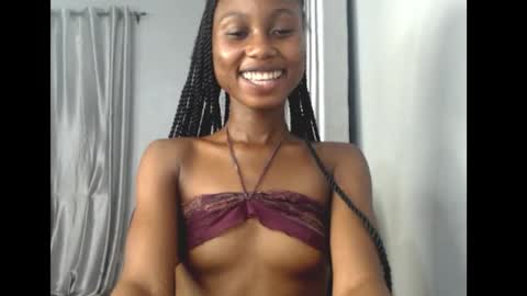 Snapshot of choco_petitqueen chatting on 03-12-26, 07:31 choco_petitqueen online show from 03-12-26, 07:31