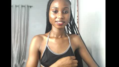 Snapshot of choco_petitqueen chatting on 03-14-26, 07:14 choco_petitqueen online show from 03-14-26, 07:14