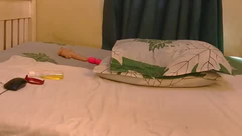 chocolate_candiee online show from 01-14-26, 11:16