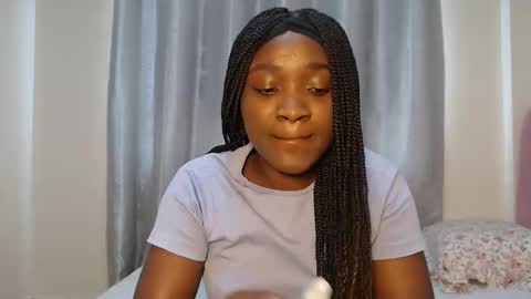 Snapshot of chocolate_desiree chatting on 11-21-25, 10:25 Lofti online show from 11-21-25, 10:25