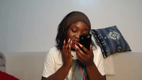 Snapshot of chocolate_desiree chatting on 02-22-26, 08:51 Lofti online show from 02-22-26, 08:51