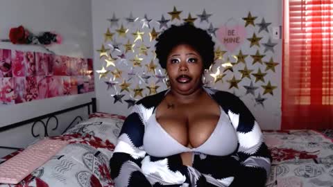 Snapshot of chocolatebunnyxx69 chatting on 11-11-25, 03:23 Melina online show from 11-11-25, 03:23