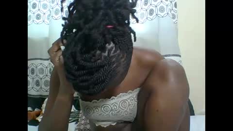 Snapshot of chocolateskin4 chatting on 10-07-25, 11:18 JANE online show from 10-07-25, 11:18