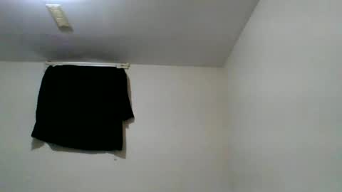 Snapshot of chocolatinhermoso chatting on 12-17-24, 07:04 Chocolatinhermoso online show from 12-17-24, 07:04