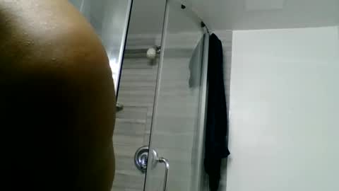 Snapshot of chocolatinhermoso chatting on 01-03-25, 03:44 Chocolatinhermoso online show from 01-03-25, 03:44