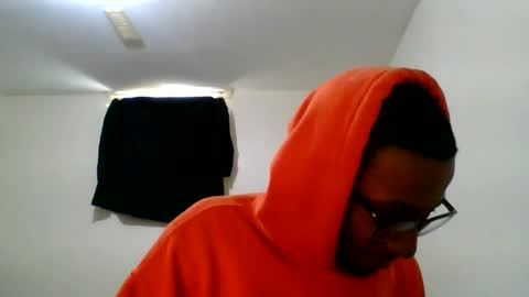 Snapshot of chocolatinhermoso chatting on 01-10-25, 04:41 Chocolatinhermoso online show from 01-10-25, 04:41