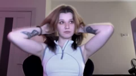 Snapshot of choimia chatting on 12-04-25, 10:29 Lissa online show from 12-04-25, 10:29